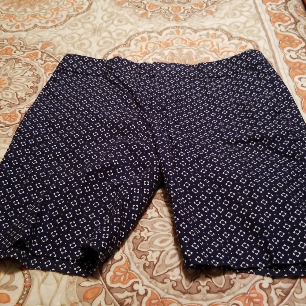 Shorts - Picture 4 of 6